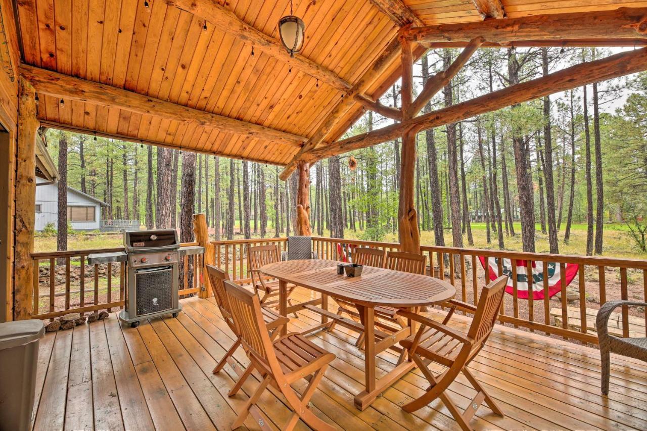 Lush Pinetop Retreat With Large Deck And Wooded Yard! Luaran gambar