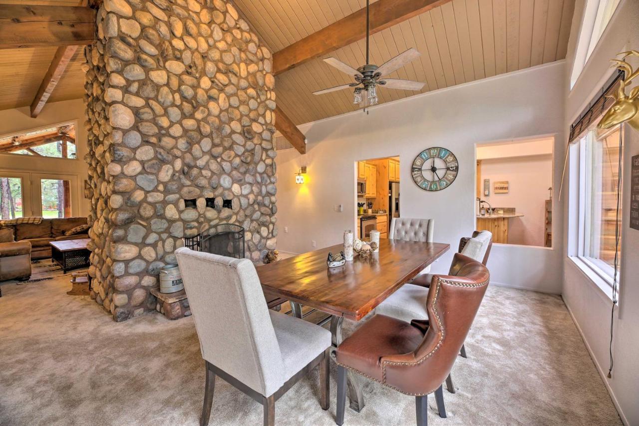 Lush Pinetop Retreat With Large Deck And Wooded Yard! Luaran gambar